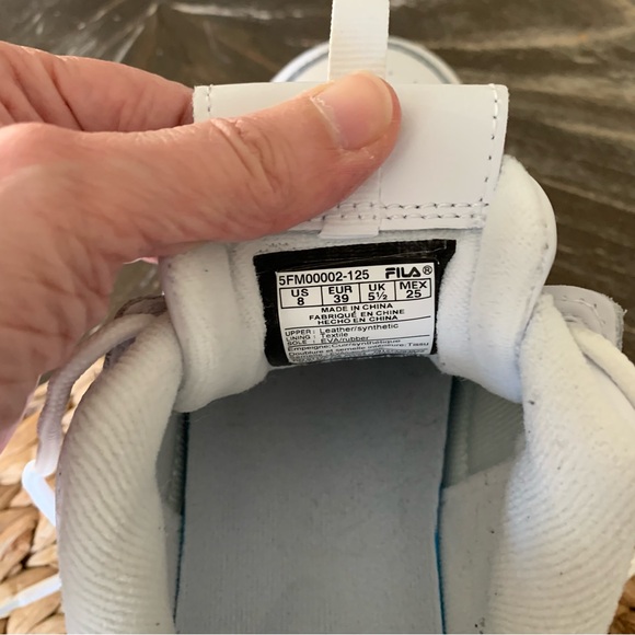 FILA Women’s Disruptor 2 Premium Sneakers - Picture 15 of 17